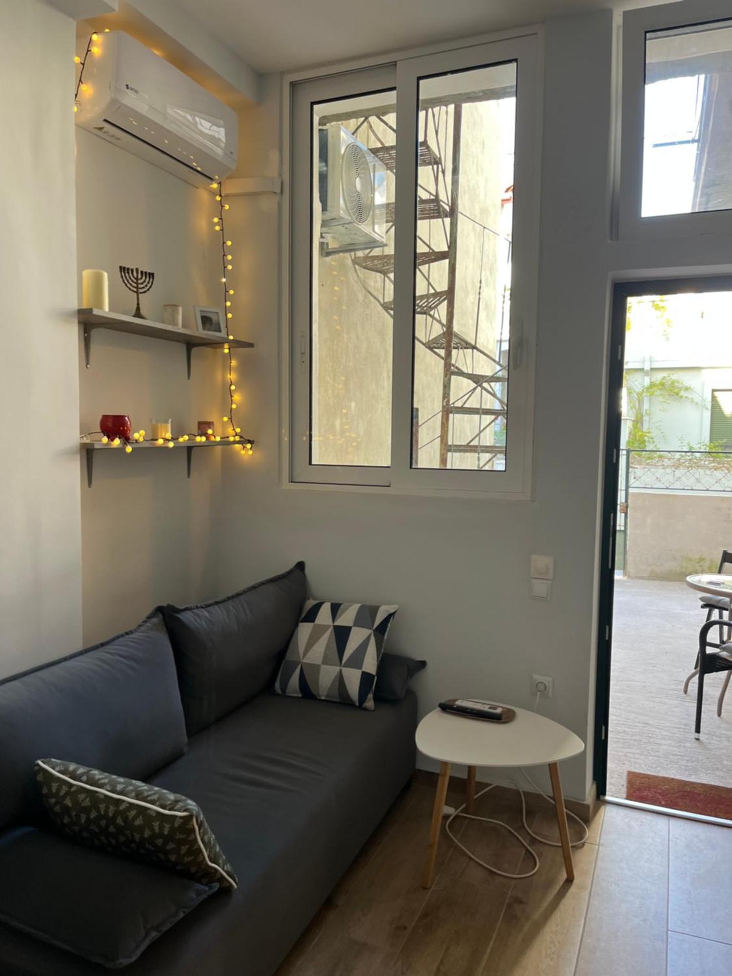 Noa - Designed Garden Studio In The City Center Kalamata Exterior foto